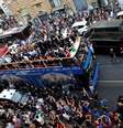Jogadores da seleção italiana desfilam em carro aberto em Roma após conquistarem o título da Eurocopa
12/07/2021 REUTERS/Remo Casilli  Foto: Reuters