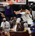 Giannis Antetokounmpo, do Milwaukee Bucks, tem feito a diferença na final da NBA  Foto: Joe Camporeale-USA TODAY Sports / Reuters