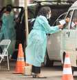Drive-thru para vacinação contra a Covid-19 em Brasília  Foto: EPA / Ansa