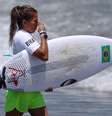 Silvana Lima estreia com 2º lugar em bateria e avança às oitavas de final do surfe  Foto: Lisi Niesner