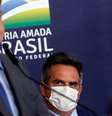 Presidente Jair Bolsonaro é observado por Ciro Nogueira durante cerimônia no Palácio do Planalto
27/07/2021 REUTERS/Adriano Machado  Foto: Reuters