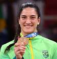 Mayra Aguiar mostra medalha de bronze conquistada no judô na Olimpíada de Tóquio
29/07/2021 REUTERS/Sergio Perez  Foto: Reuters