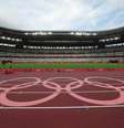 Anéis olímpicos na pista de atletismo do Estádio Nacional em Tóquio
Kirby Lee-USA TODAY Sports via Reuters  Foto: Reuters