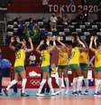 Jogadoras brasileiras comemoram vitória sobre o Japão nesta quinta-feira Valentyn Ogirenko/Reuters  Foto: Valentyn Ogirenko  / Reuters