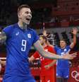 Algozes do Brasil, russos vencem e garantem o topo no vôlei  Foto: Valentyn Ogirenko