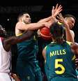 Americanos e australianos fizeram grande jogo, mas EUA avançou nesta quarta-feira Brian Snyder/Reuters  Foto: Brian Snyder  / Reuters