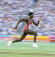 Carl Lewis disputa prova de atletismo Divulgação/IAAF  Foto: IAAF / Divulgação