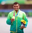 Isaquias Queiroz e a medalha de ouro da canoagem em velocidade C1 1000m (Miriam Jeske/COB)  Foto: LANCE!