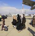 Desembarque de afegãos em Fiumicino, em 18 de agosto  Foto: ANSA / Ansa - Brasil
