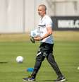 Sylvinho busca engatar sequência positiva no comando do Corinthians (Foto: Rodrigo Coca/Ag.Corinthians)  Foto: LANCE!