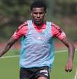 Arboleda foi liberado para continuar tratamento da lesão na coxa no Equador (Foto: Rubens Chiri / saopaulofc)  Foto: LANCE!