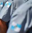 Constitucionalistas apontam que nenhum policial da ativa pode participar de atos políticos com símbolos que remetam às instituições onde trabalham  Foto: Getty Images / BBC News Brasil