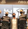 O presidente Duílio (de camisa branca) durante anúncio da Mercado Bitcoin como novo patrocinador do clube  Foto: Reprodução/@corinthians,com.br