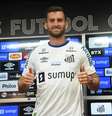 Léo Baptistão durante sua apresentação no Santos nesta quinta-feira Divulgação Santos  Foto: Divulgação  / Santos