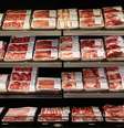 Mais calor e menos água devem prejudicar a qualidade do pasto, afetando a produção de carne, dizem cientistas. Preços altos vão tornar o consumo do produto ainda mais desigual  Foto: Getty Images / BBC News Brasil