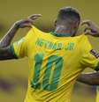 Neymar exibe o nome na camisa após gol pela Seleção Brasileira  Foto: Lucas Figueiredo/CBF