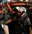 PM prende manifestante em ato contra Bolsonaro; críticos temem que agência antiterrorismo sirva para perseguição política  Foto: Reuters / BBC News Brasil