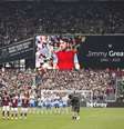 Jimmy Greaves é homenageado antes do jogo entre Manchester United e West Ham  Foto: John Sibley/Reuters