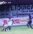 Árbitro é agredido por jogador e é levado a hospital  Foto: Reprodução/ FGFTV