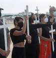 Protesto contra Bolsonaro após Brasil atingir marca de 600 mil mortes em 2021  Foto: EPA / Ansa - Brasil