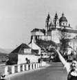 Após a anexação da Áustria em 1938, Hitler fez um tour pelo país e foi recebido com celebrações em diversos locais  Foto: DW / Deutsche Welle