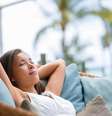 Anoiteceu e você ainda continua com a tensão do trabalho? Então confira opções que ajudam a relaxar e ter qualidade de vida - Shutterstock  Foto: João Bidu