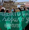 Segundo pesquisa realizada entre 2015 e 2019 pela OMS, três em cada quatro abortos feitos na América Latina foram de forma insegura  Foto: Reuters / BBC News Brasil