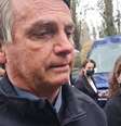 Bolsonaro durante transmissão ao vivo pelas redes sociais em Anguillara Vêneta, cidade italiana onde recebeu o título de cidadão honorário.  Foto: Reprodução/Facebook/Jair Bolsonaro / Estadão