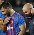 Aguero deixa o campo durante partida do Barcelona contra o Alavés
30/10/2021
REUTERS/Albert Gea  Foto: Reuters