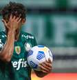 Gustavo Scarpa lamenta lance perdido pelo Palmeiras  Foto:  Marcello Zambrana/Agif / Estadão