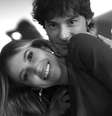 Casal de novela: Rebecca e Jordi contam com a torcida da imprensa espanhola  Foto: Reprodução/@rebeccalimap
