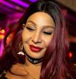 Iman percebeu durante a pandemia que queria ajudar a resgatar outras pessoas trans  Foto: Erica Lansner photography / BBC News Brasil