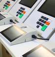 Novas urnas eletrônicas da Positivo que serão usadas pelo TSE em 2022   Foto: TSE/ Divulgação / Tecnoblog
