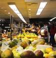 Alimentação e bebidas foram responsáveis por 1,28% do aumento e contribuição de 0,27 ponto percentual   Foto: Tânia Rêgo / Agência Brasil
