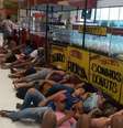 Em Recife, cerca de 200 pessoas ocuparam um supermercado   Foto: Redes sociais 