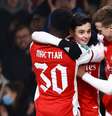 Jogadores do Arsenal celebram vitória na Copa da Liga Inglesa  Foto: David Klein / Reuters