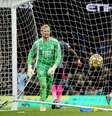 Raheem Sterling, do Manchester City, celebra gol contra o Leicester   Foto: Carl Recine / Reuters