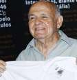 Pepe lamentou a morte de Dorval  neste domingo, o chamando de melhor ponta direita do Santos Divulgação/Santos  Foto: Divulgação  / Santos