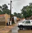 Por segurança, fornecimento de energia é interrompido; enchentes deixam moradores ilhados em municípios da Bahia  Foto: Twitter/ Neoenergia Coelba / Estadão