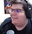 Casimiro  é um jornalista e streamer brasileiro que cresceu na internet durante a pandemia ao realizar lives reagindo, de forma leve e descontraída, a conteúdos digitais.  Foto: Reprodução / Estadão