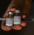 Vacina Pfizer  Foto: Artur Widak/NurPhoto / Reuters