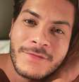 Isolado para se tratar da Covid-19, Arthur Aguiar entra no BBB22 na quinta-feira, 20.  Foto: Instagram/@arthuraguiar / Famosos e Celebridades