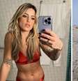 Anúncio oficial do término do casamento de Gabriel Medina e Yasmin Brunet aconteceu nesta quinta-feira, 27.  Foto: Instagram/@leticiabufoni/@gabrielmedina / Famosos e Celebridades