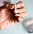 Livro 'O Império da Dor' traça o início da epidemia de opioides até o aparecimento do primeiro analgésico opioide de uso geral: OxyContin  Foto: Getty Images / BBC News Brasil