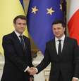 Macron e Zelensky se reuniram em Kiev para debater crise com Rússia  Foto: EPA / Ansa - Brasil