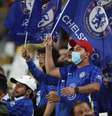 Torcedores do Chelsea apoiam o time no Mundial de Clubes  Foto: Matthew Childs / Reuters