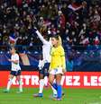 Marta marca, mas Brasil cede virada para a França  Foto: Federico Pestellini / Reuters