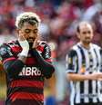 Gabigol continua irritado com torcedores que o chamaram de pipoqueiro  Foto: Alexandre Neto / Gazeta Press