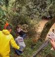 O corpo foi localizado por funcionários da Codau  Foto: 8º BBM/Divulgação / Estado de Minas