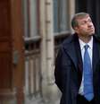 Roman Abramovich decidiu vender o Chelsea  Foto: REUTERS/Suzanne Plunkett/File Photo
